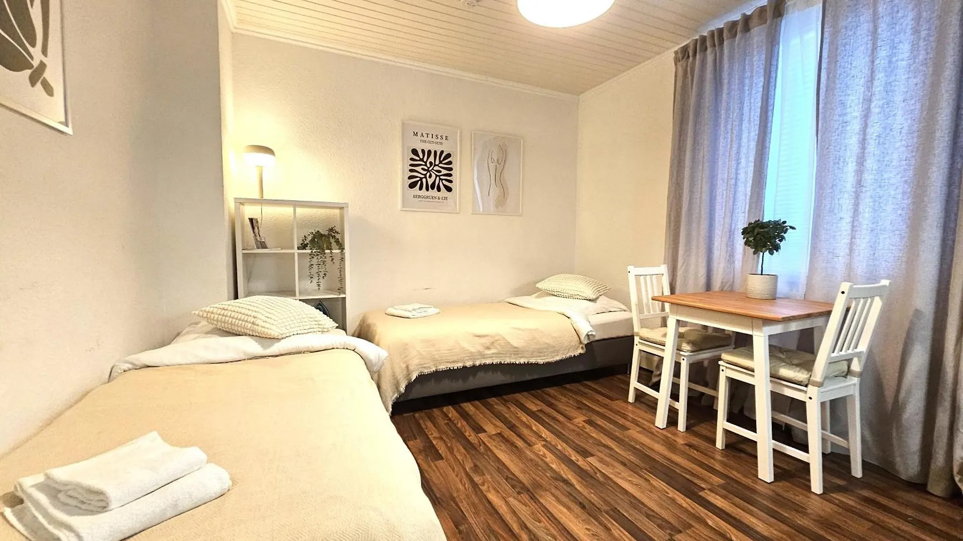 Lovely City House Meerbusch Apartment