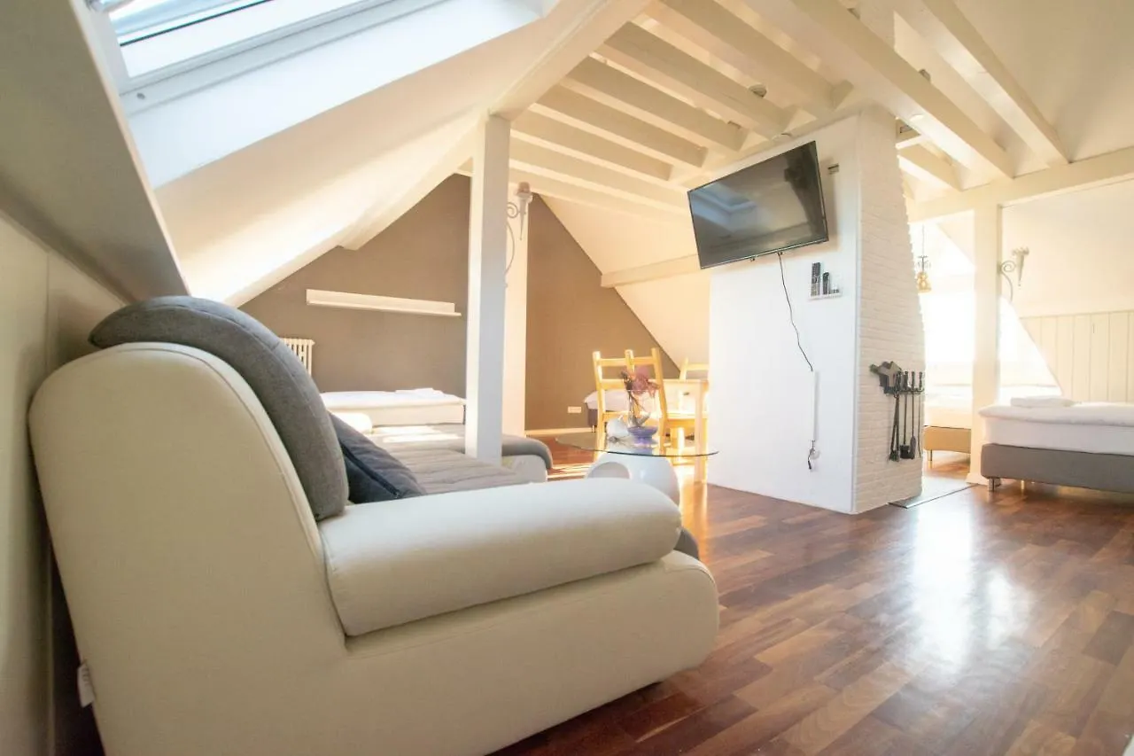 Lovely City House Meerbusch Apartment